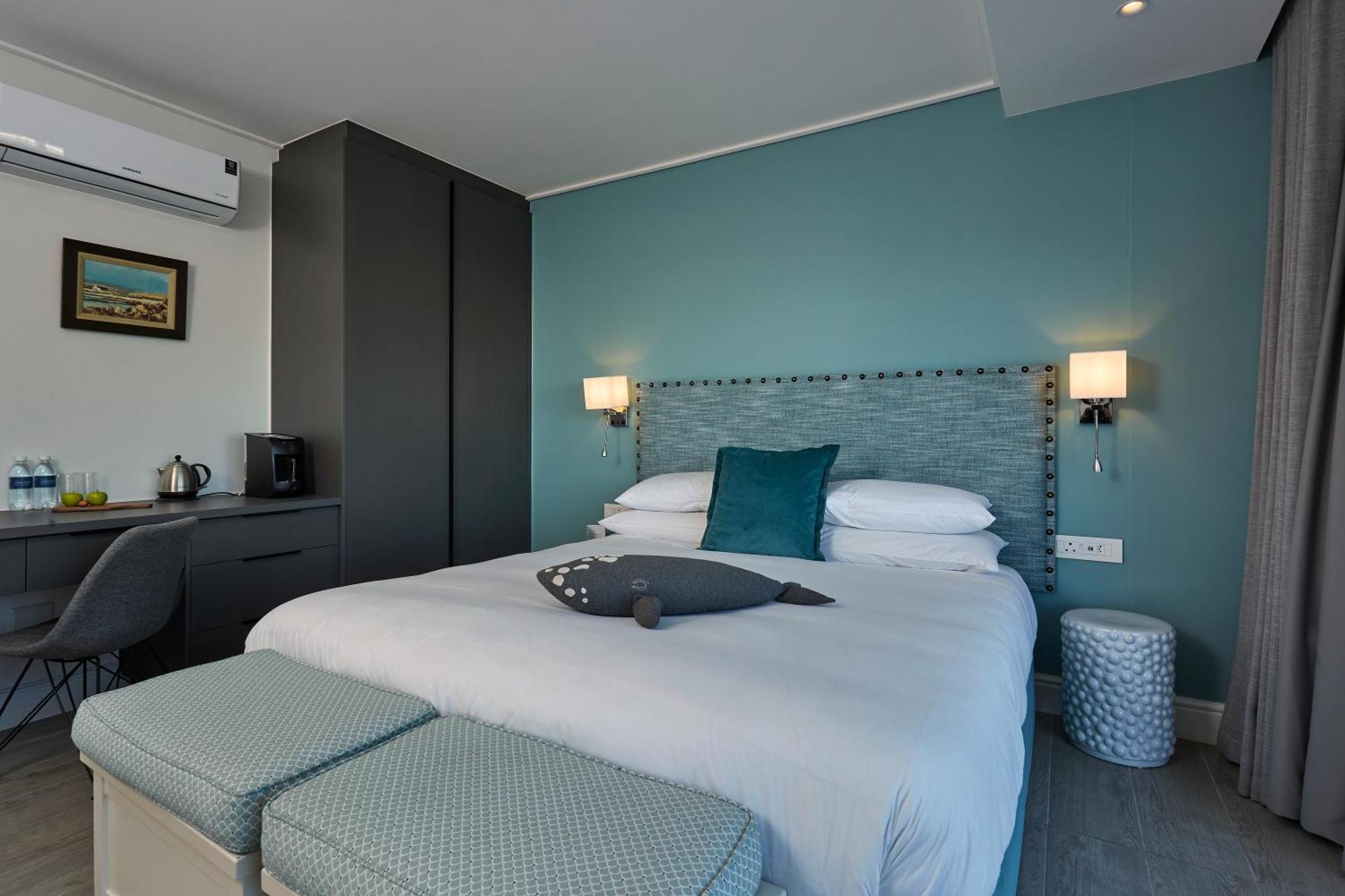 One Marine Drive Boutique & By The Living Journey Collection 5* Hermanus